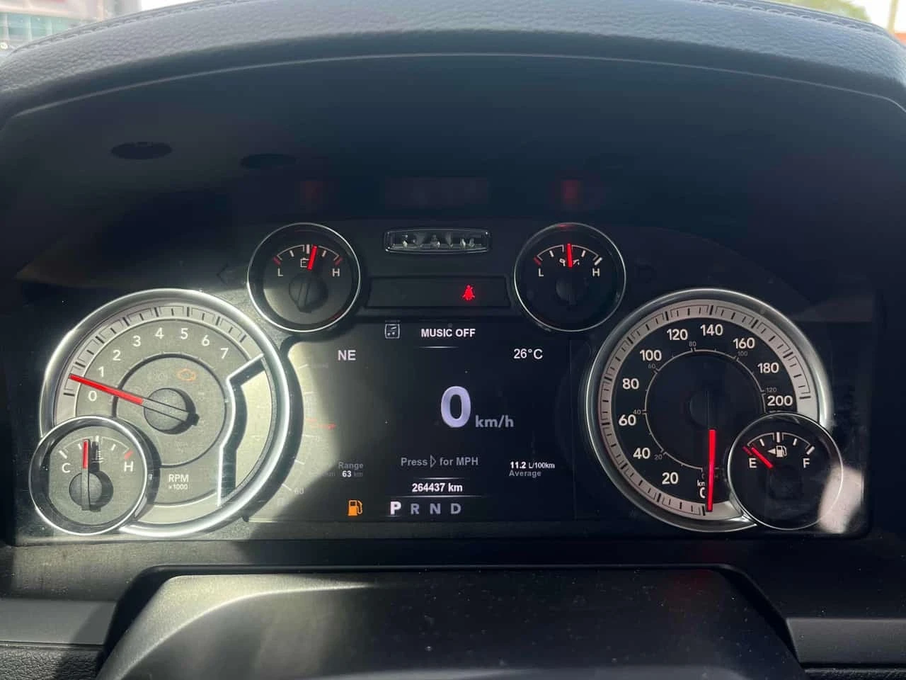 Dodge RAM 1500 / NIGHT / КОЖЕН САЛОН / ОБДУХВАНЕ / 2 КЛЮЧА, снимка 8 - Автомобили и джипове - 56177034