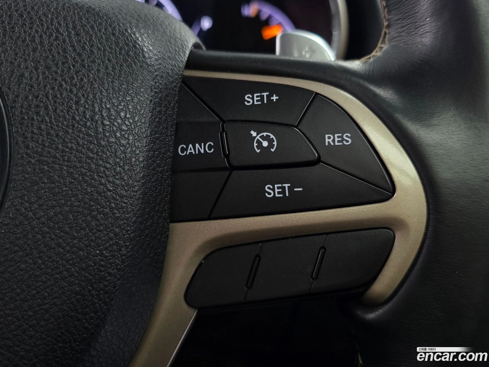 Jeep Cherokee 3.6 Limited, снимка 17 - Автомобили и джипове - 56570394