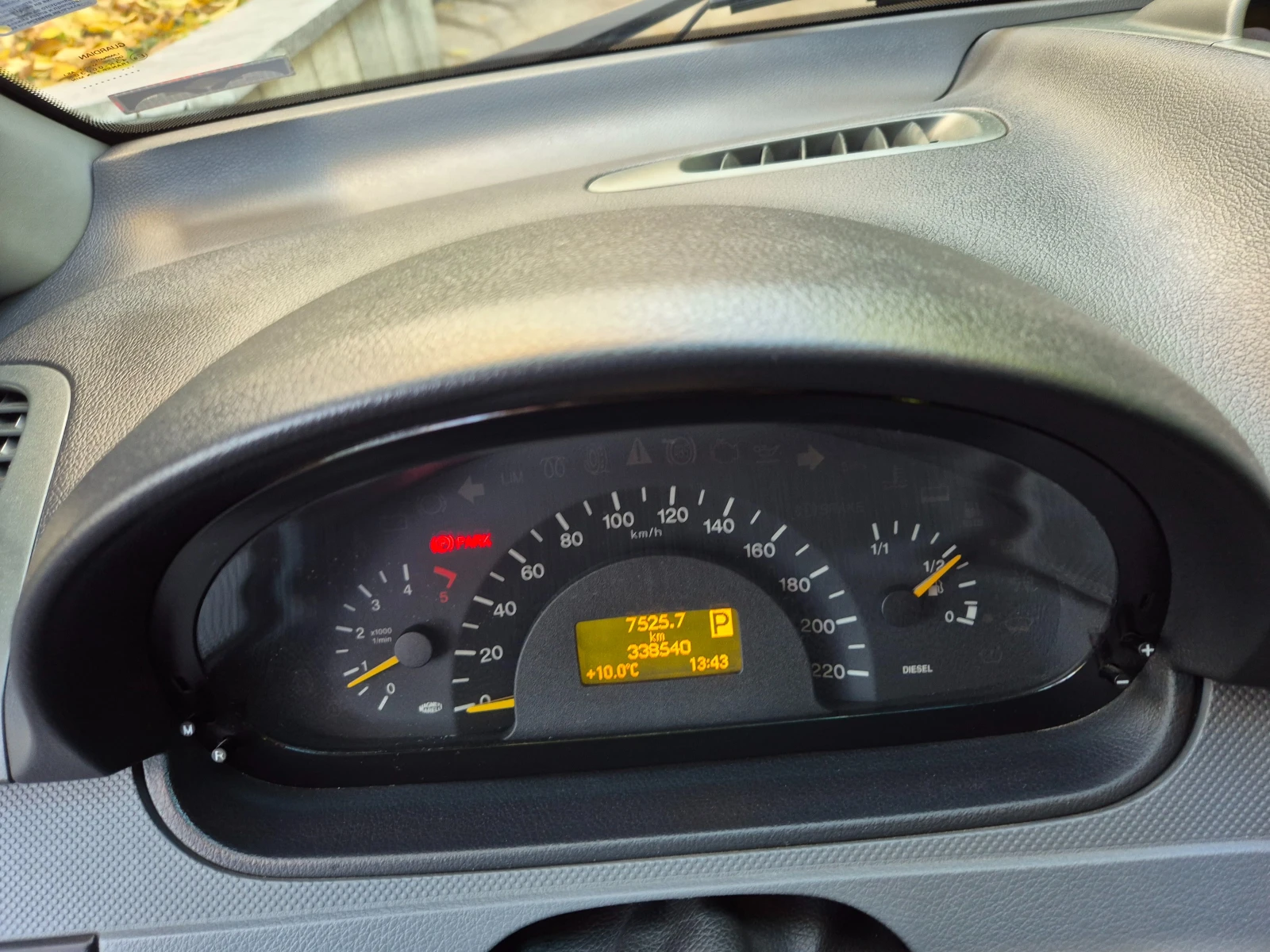 Mercedes-Benz Vito 115 CDI (2.2) 8-местен, снимка 9 - Бусове и автобуси - 53746058