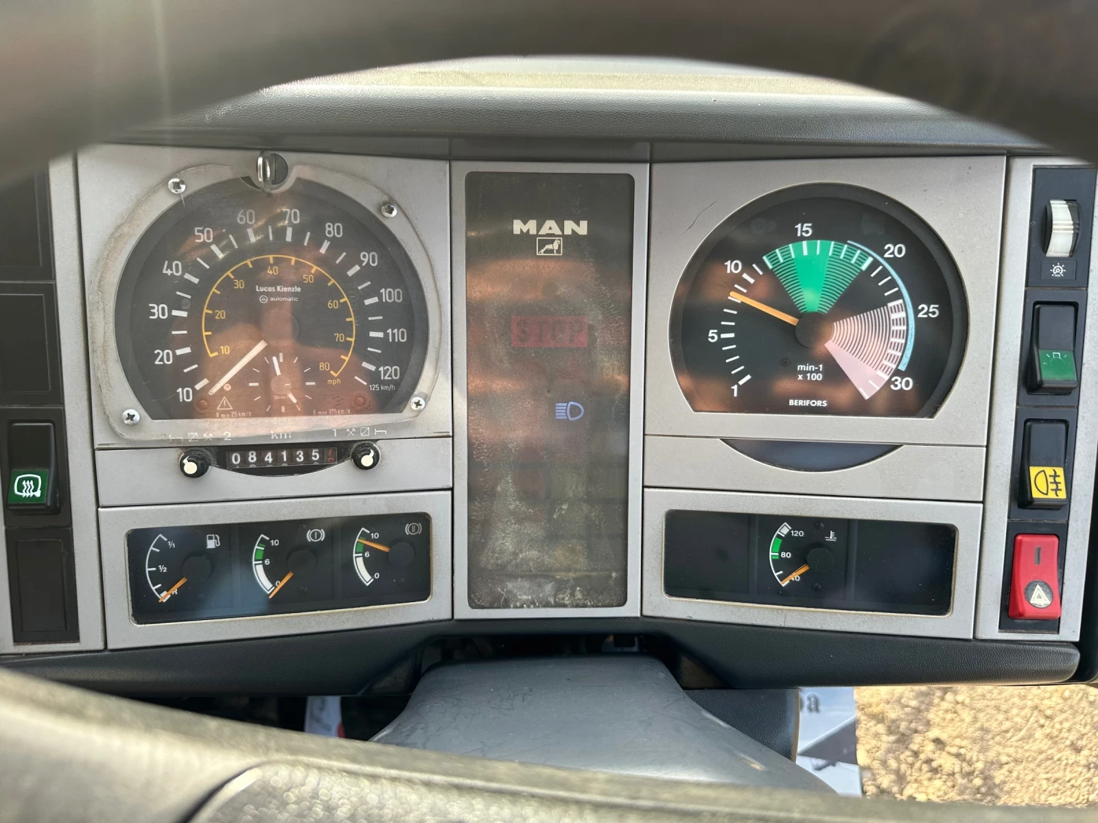 Man 8.150  | Mobile.bg   11