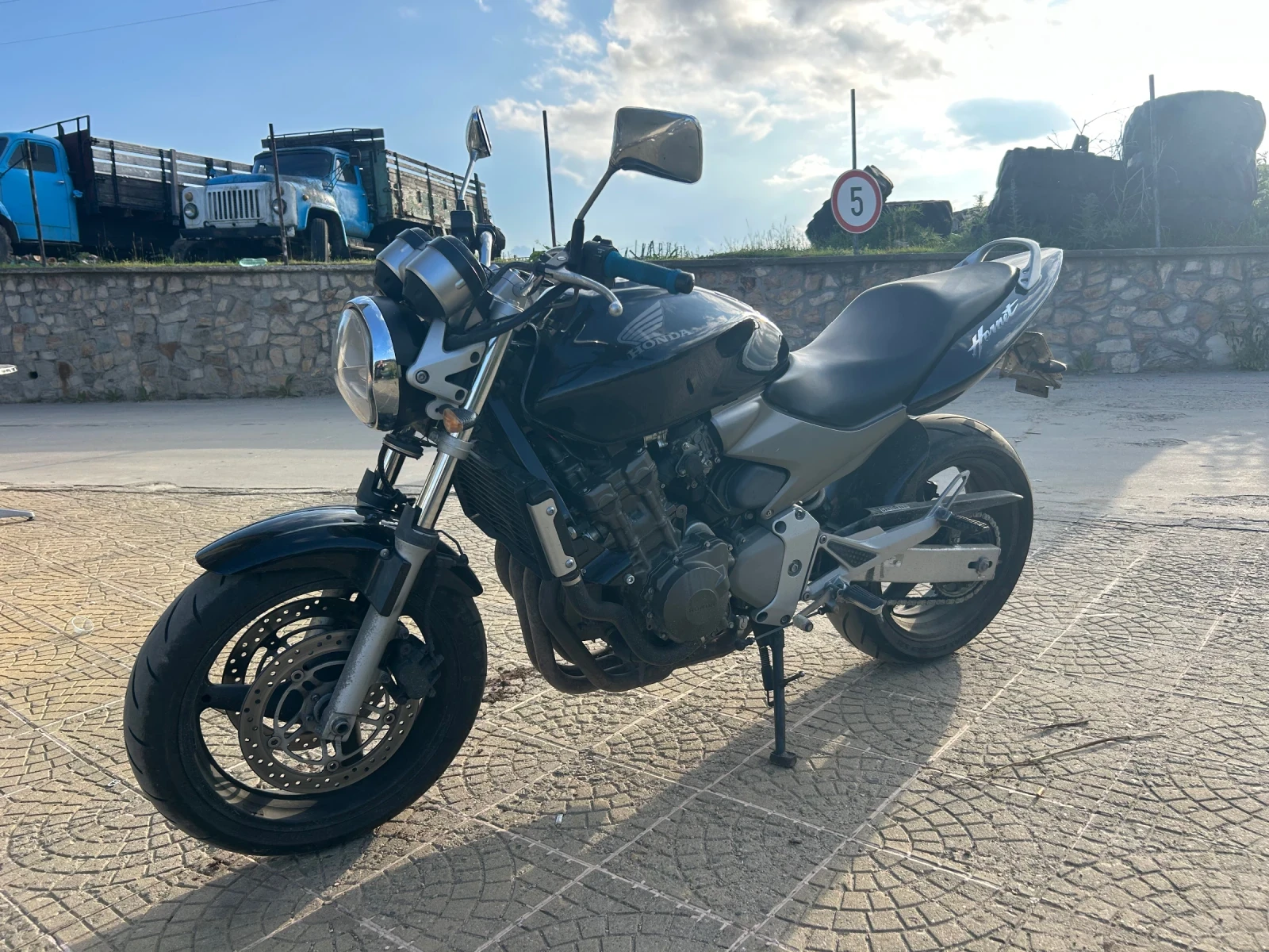 Honda Hornet