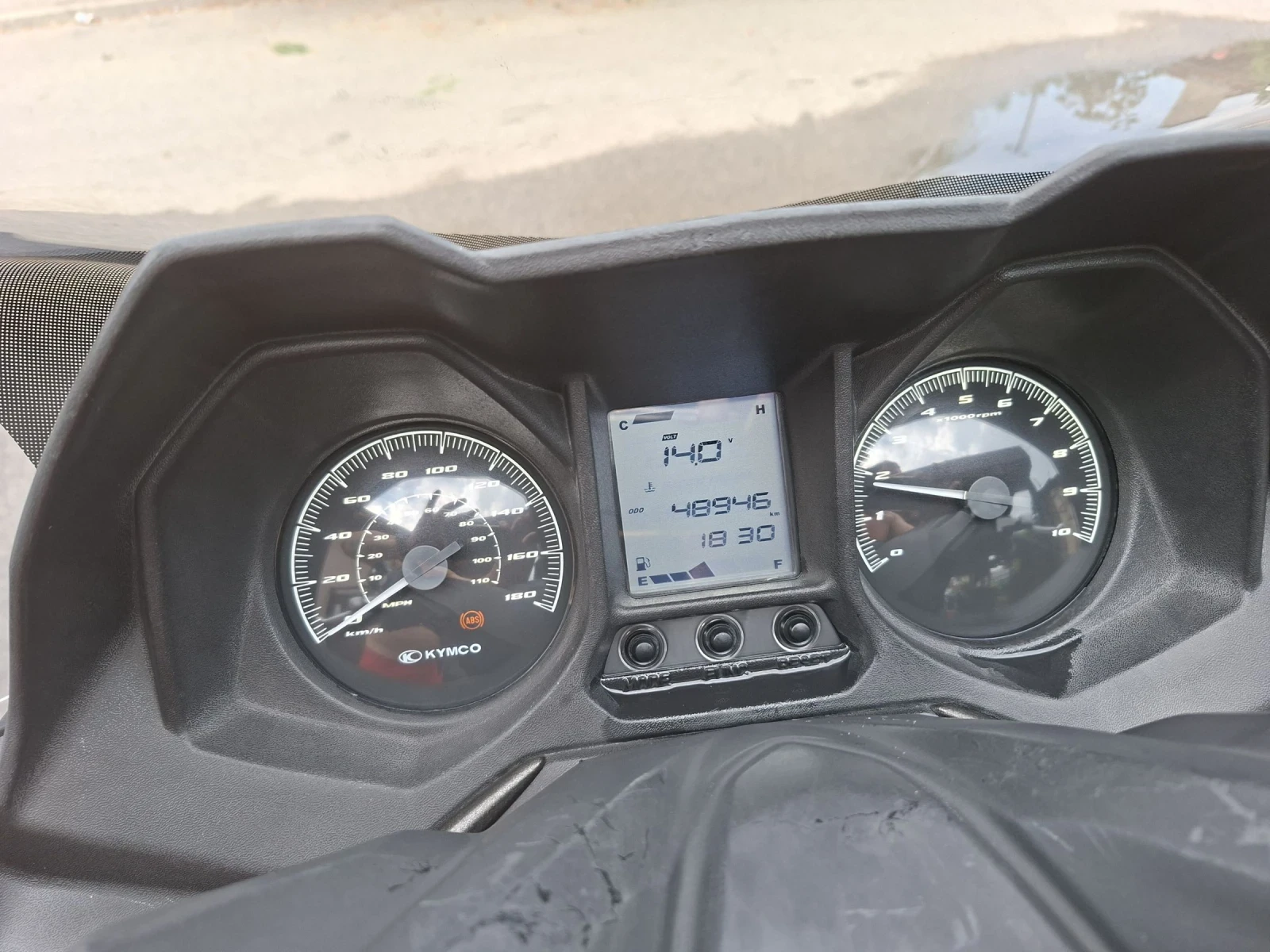 Kymco Downtown X-Taun 300ie ABS МНОГО ЗАПАЗЕН, снимка 11 - Мотоциклети и мототехника - 55327500