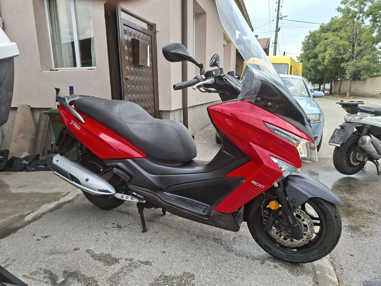 Kymco Downtown X-Taun 300ie ABS МНОГО ЗАПАЗЕН, снимка 4 - Мотоциклети и мототехника - 55327500