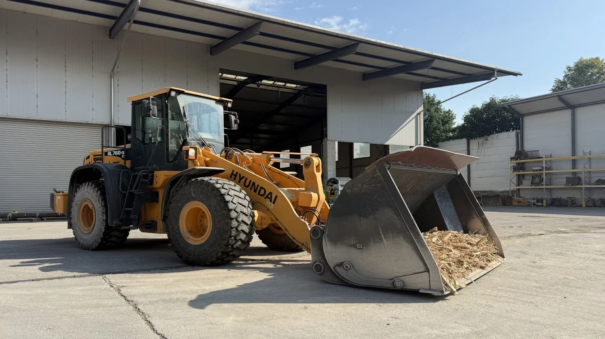 Челен товарач Hyundai HL 760-9A