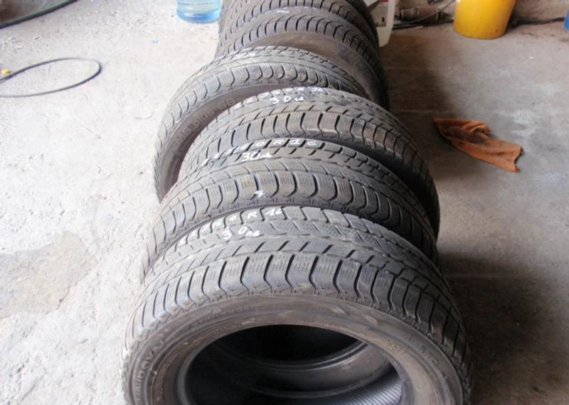 Гуми Всесезонни 225/60R16, снимка 2 - Гуми и джанти - 5290645