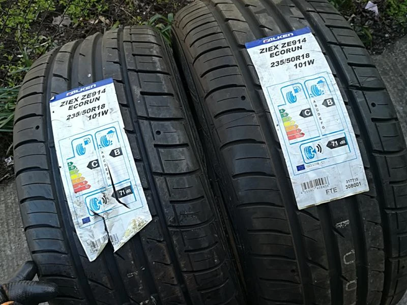 Гуми Летни 235/50R18, снимка 2 - Гуми и джанти - 24536027