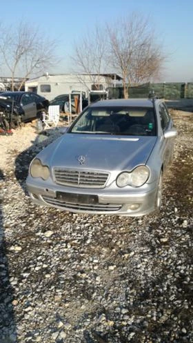 Mercedes-Benz C 220 2.0 2.2 2.7 CDI  - [3] 