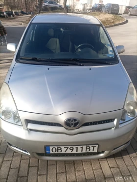 Toyota Corolla verso 2.2 D4D 136, снимка 4