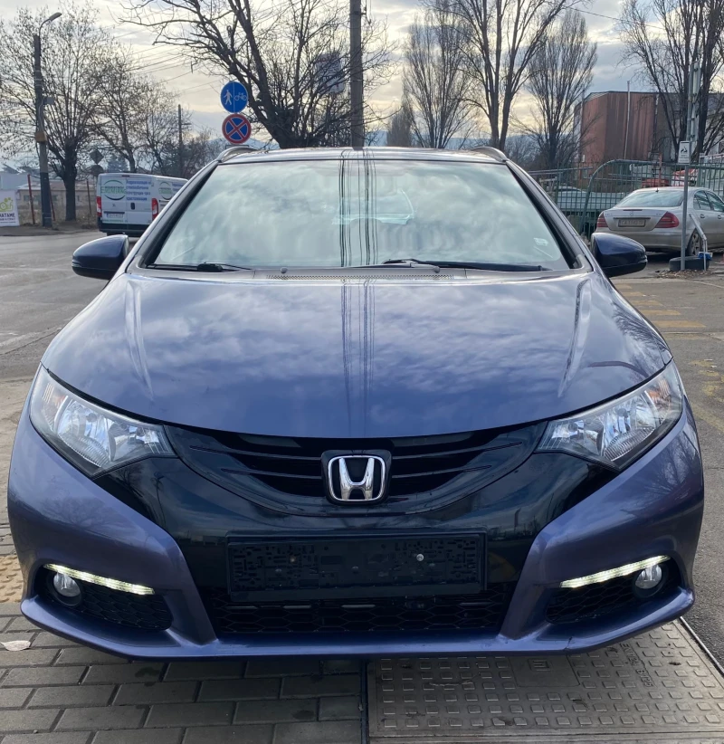 Honda Civic Топ-състояние!, снимка 2 - Автомобили и джипове - 43478581