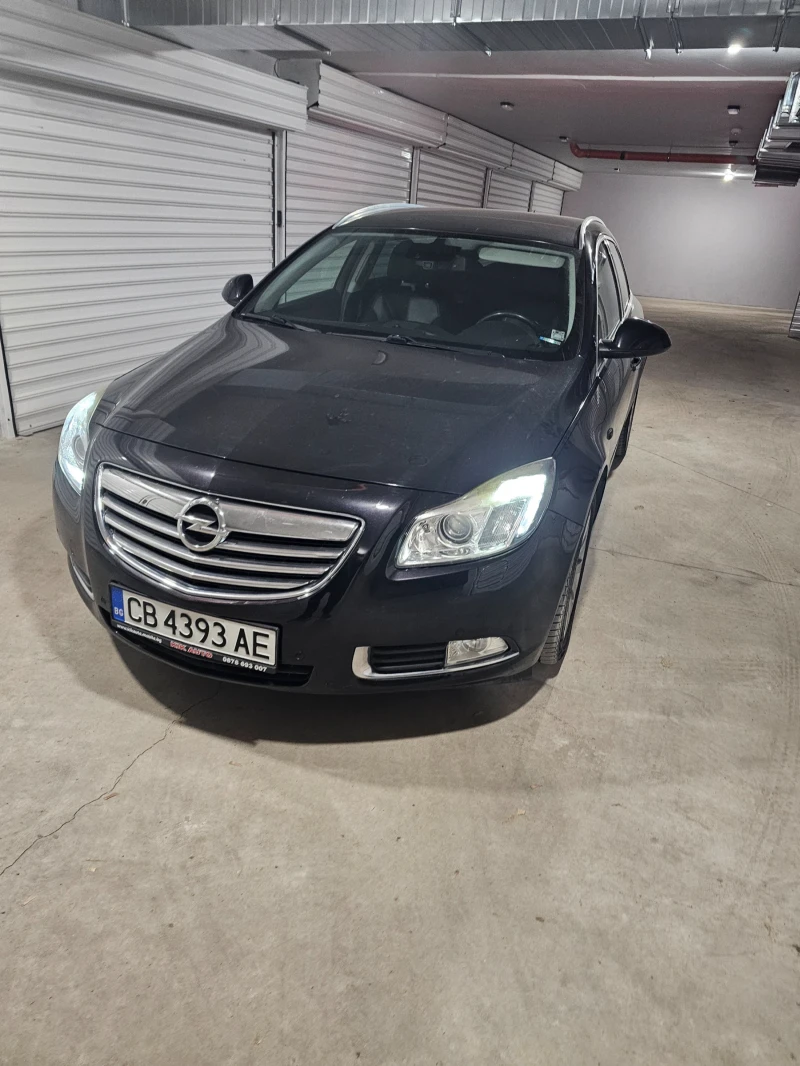 Opel Insignia, снимка 1 - Автомобили и джипове - 48159895