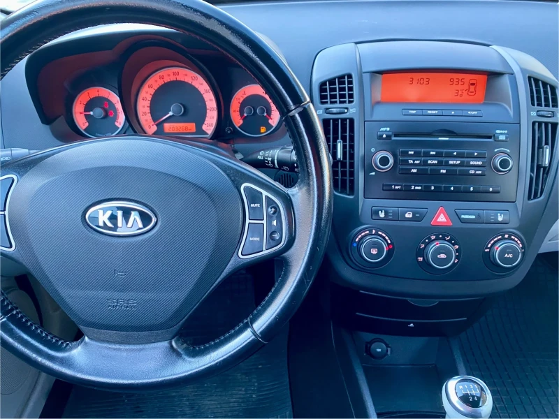 Kia Ceed 1.4i-Klimatik-Top, снимка 11 - Автомобили и джипове - 48547590