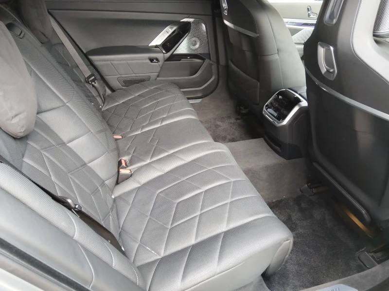 BMW 740 X Drive, снимка 7 - Автомобили и джипове - 50198740