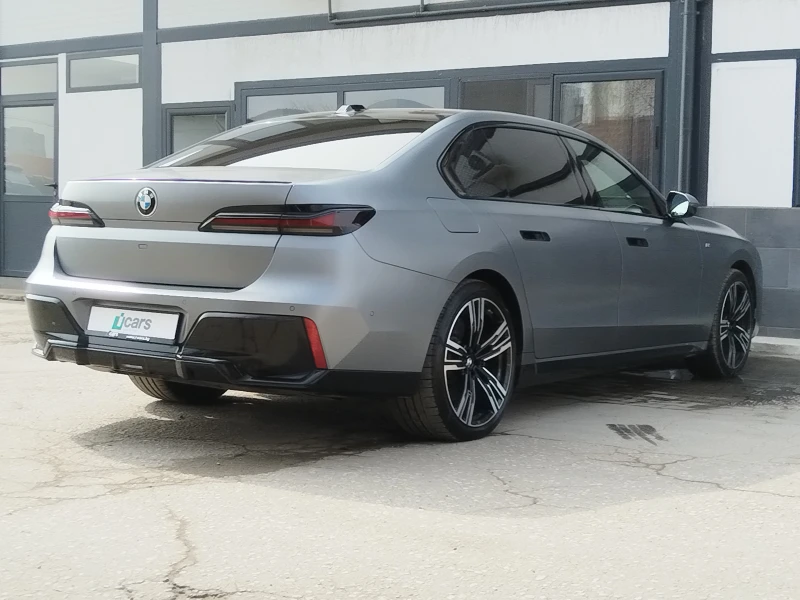 BMW 740 X Drive, снимка 11 - Автомобили и джипове - 50198740