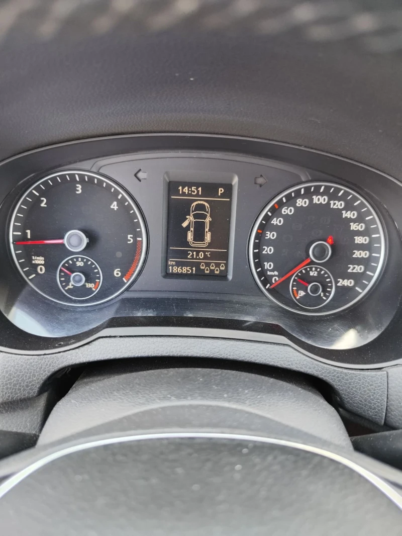 VW Sharan 2.0 TDI DSG, снимка 5 - Автомобили и джипове - 52262774