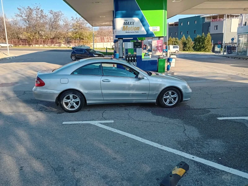 Mercedes-Benz CLK CLK 270 CDI AVANGARD, снимка 4 - Автомобили и джипове - 52726684