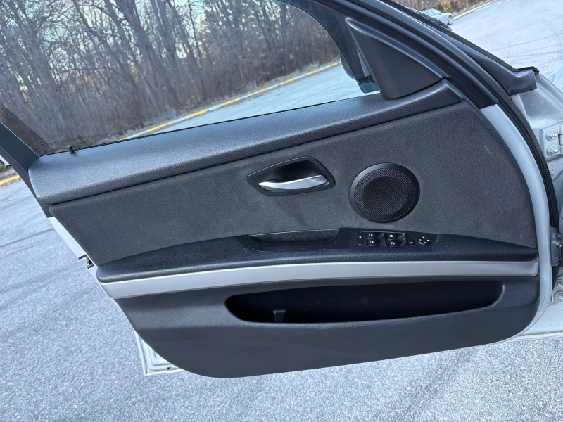 BMW 320, снимка 14 - Автомобили и джипове - 52774494