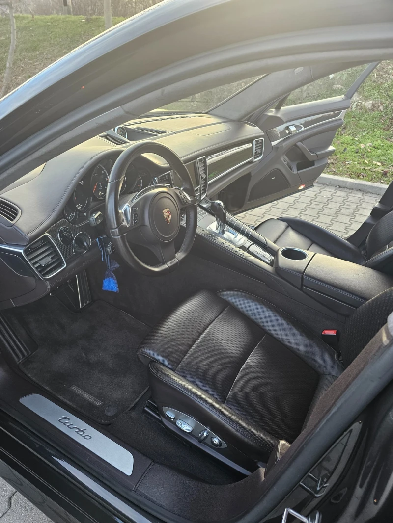 Porsche Panamera Turbo, снимка 9 - Автомобили и джипове - 52816560