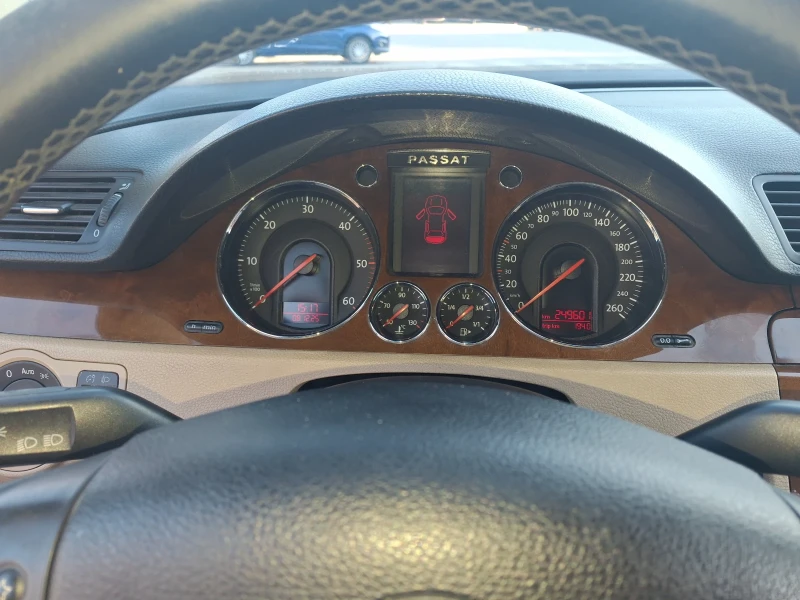 VW Passat B6, снимка 11 - Автомобили и джипове - 53037128