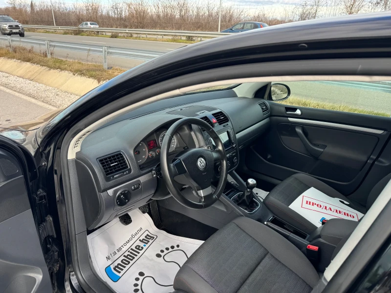 VW Golf 1.9 TDI , снимка 8 - Автомобили и джипове - 53212199