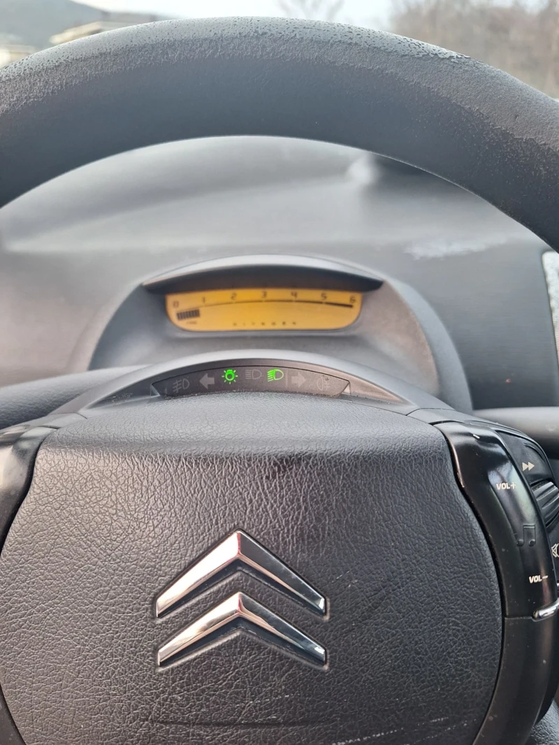 Citroen C4 1.6 HDI, снимка 15 - Автомобили и джипове - 53263840