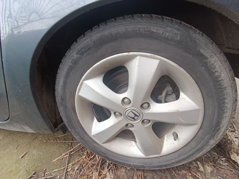 Honda Fr-v, снимка 11 - Автомобили и джипове - 53478717