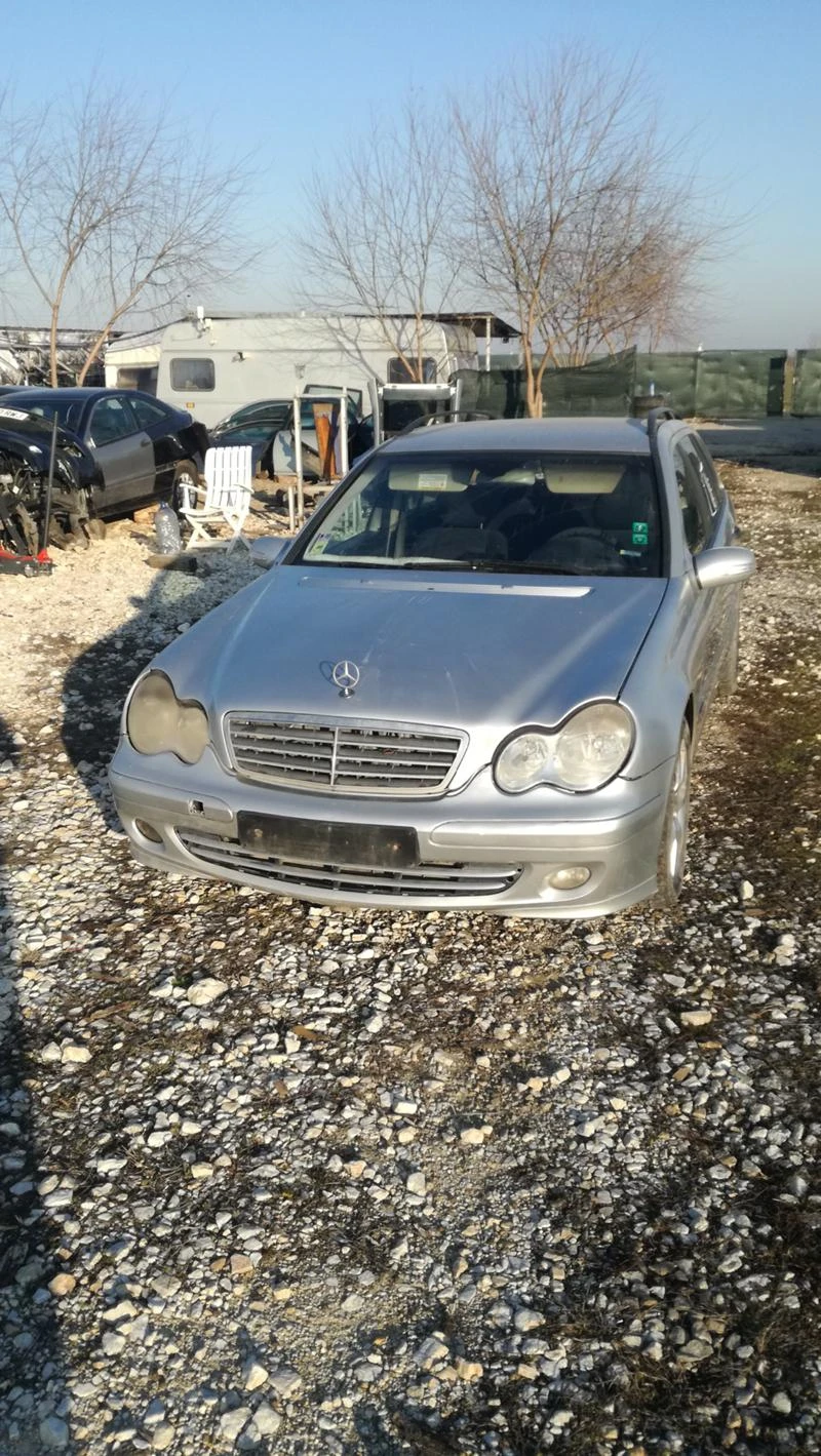 Mercedes-Benz C 220 2.0 2.2 2.7 CDI  - изображение 2