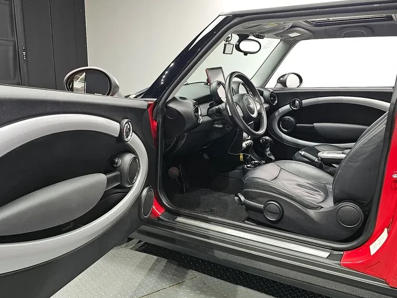 Mini Cooper Basic 2Nd Generation, снимка 10 - Автомобили и джипове - 56116166