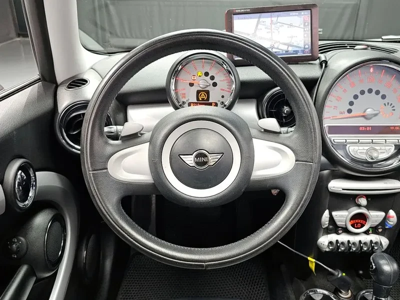 Mini Cooper Basic 2Nd Generation, снимка 13 - Автомобили и джипове - 56116166