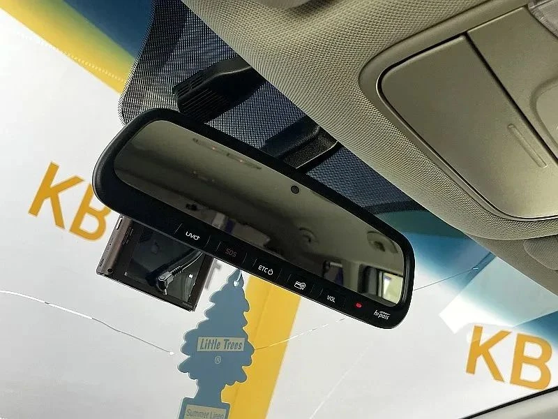 Kia Carnival, снимка 13 - Автомобили и джипове - 56689499