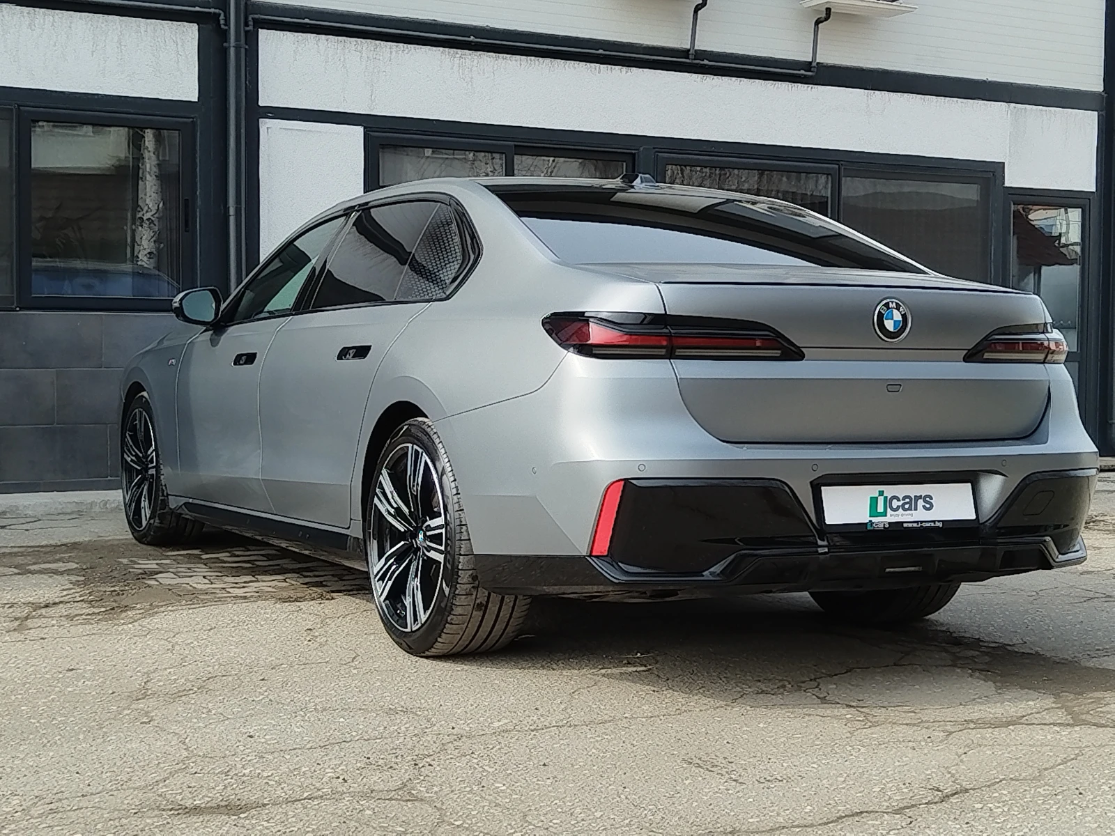 BMW 740 X Drive | Mobile.bg   13