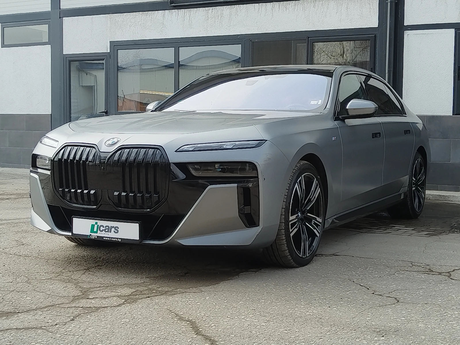 BMW 740 X Drive | Mobile.bg   1