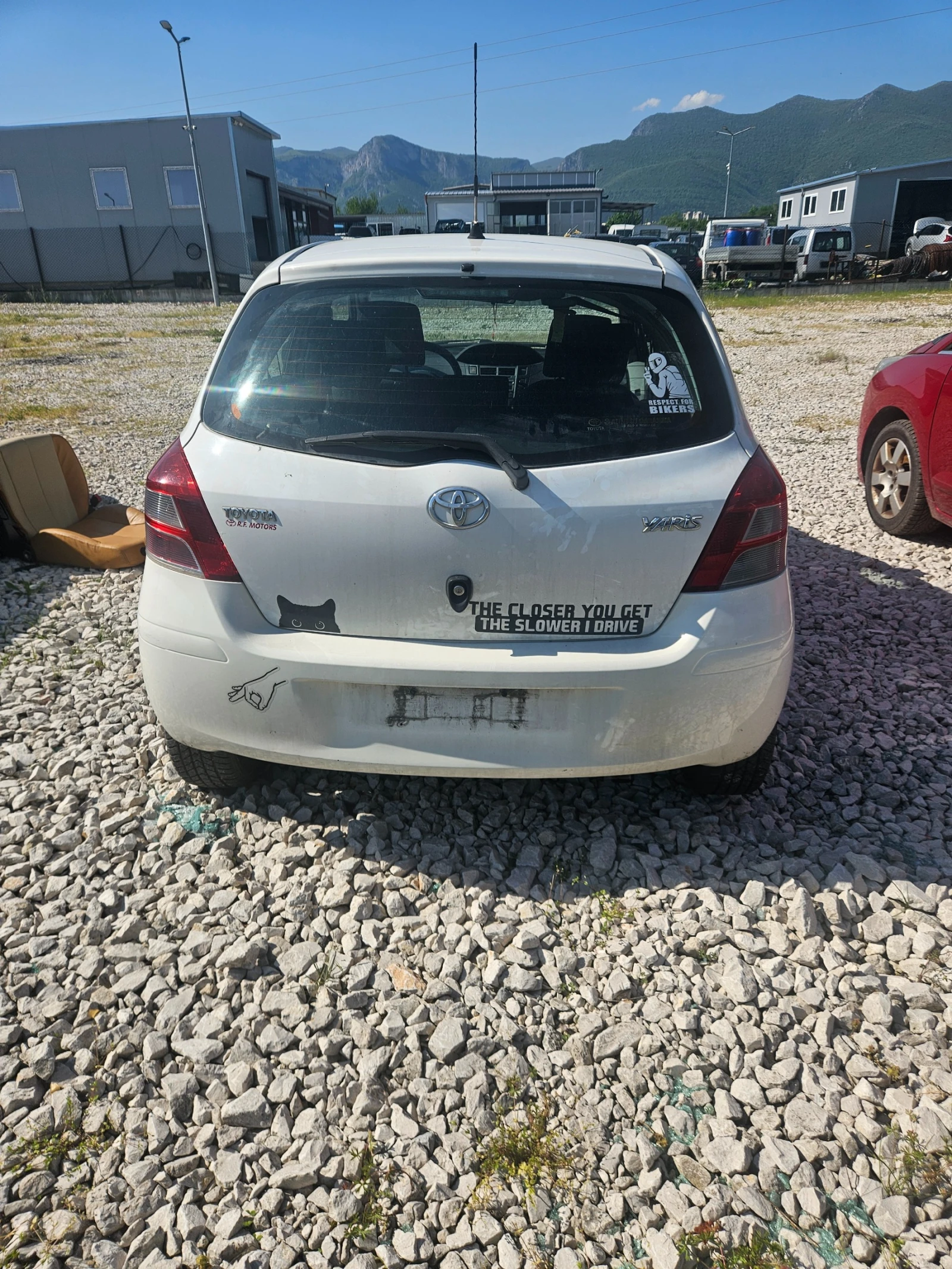 Toyota Yaris  - изображение 4