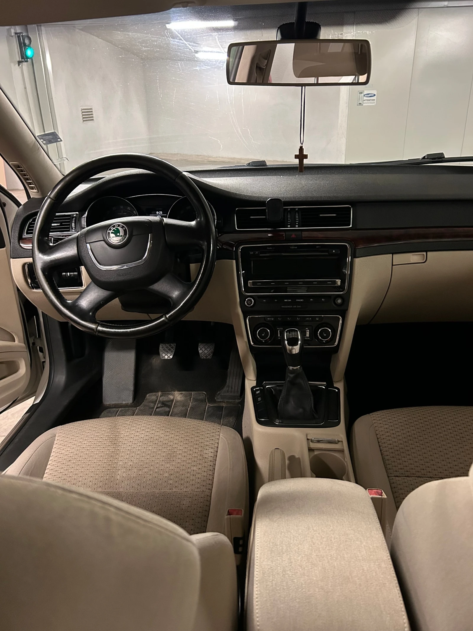 Skoda Superb  - изображение 5