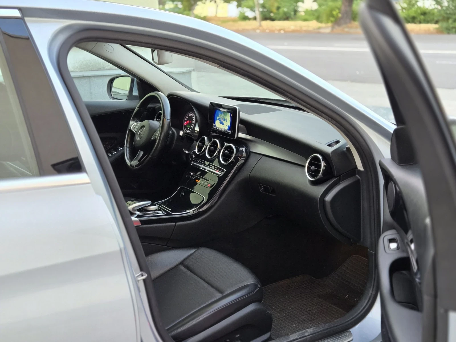 Mercedes-Benz C 220 * AMG* LED* 9G* KEYLESS-GO*  | Mobile.bg   12