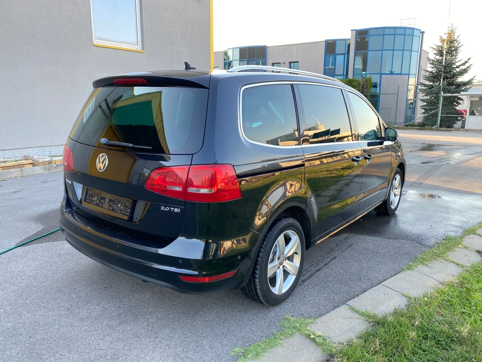 VW Sharan 2.0TSI DSG  - изображение 4