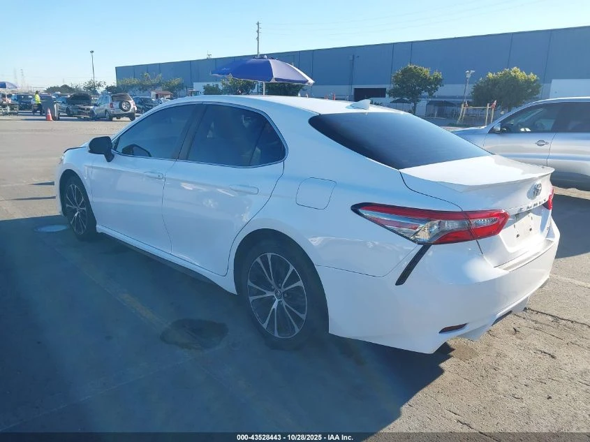 Toyota Camry 2.5L I-4 DI, DOHC, VVT, 203HP Front Wheel Drive - изображение 9
