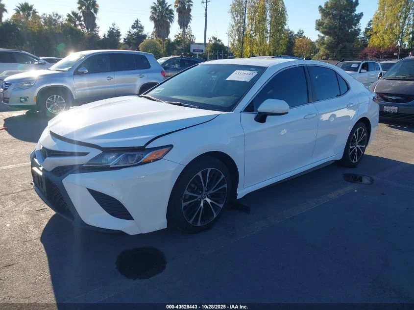 Toyota Camry 2.5L I-4 DI, DOHC, VVT, 203HP Front Wheel Drive - изображение 2