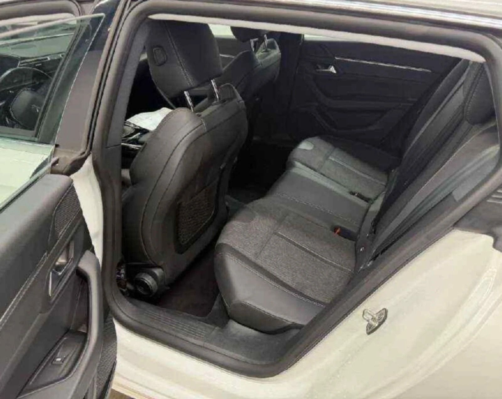 Peugeot 508 1.5 BlueHDI 130 ALLURE.KAMERA.LED.NAVI.VIRTUAL - изображение 5