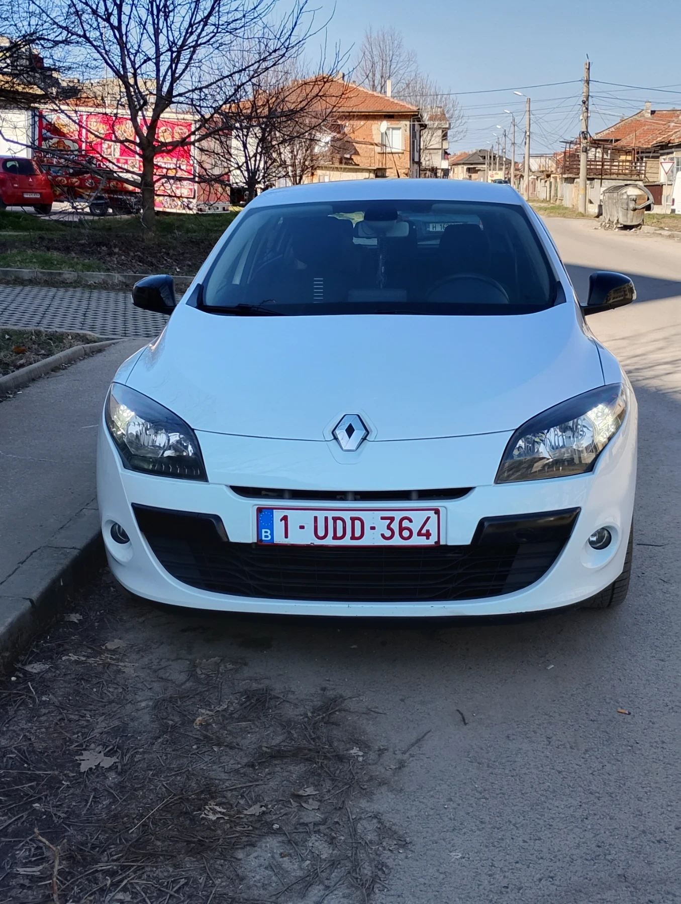 Renault Megane 3, снимка 2 - Автомобили и джипове - 53743972