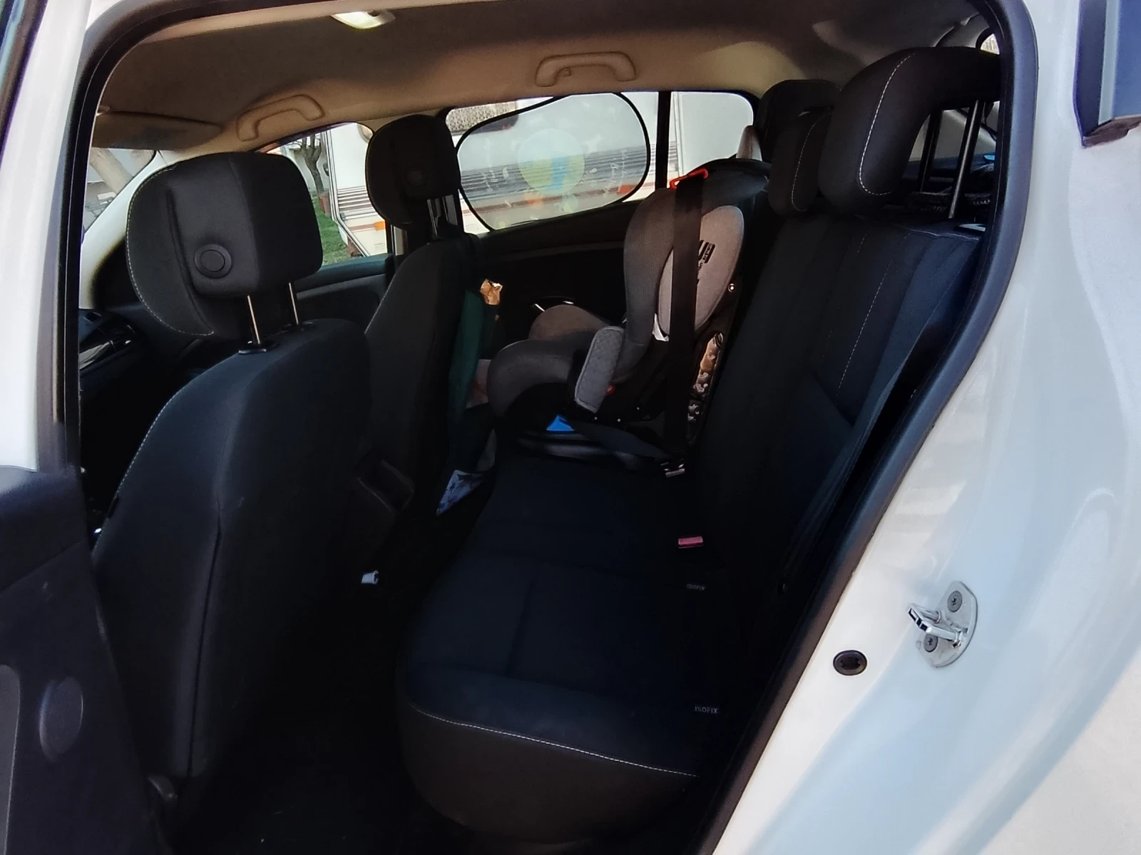 Renault Megane 3, снимка 9 - Автомобили и джипове - 53743972