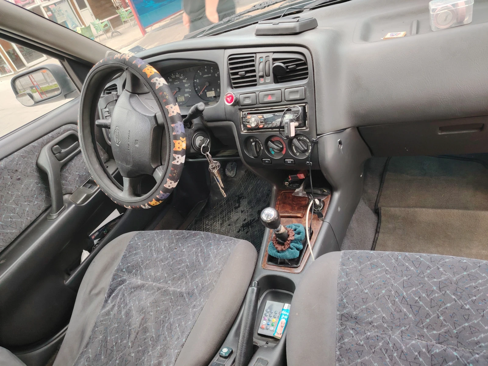 Nissan Primera P11, снимка 8 - Автомобили и джипове - 53940510