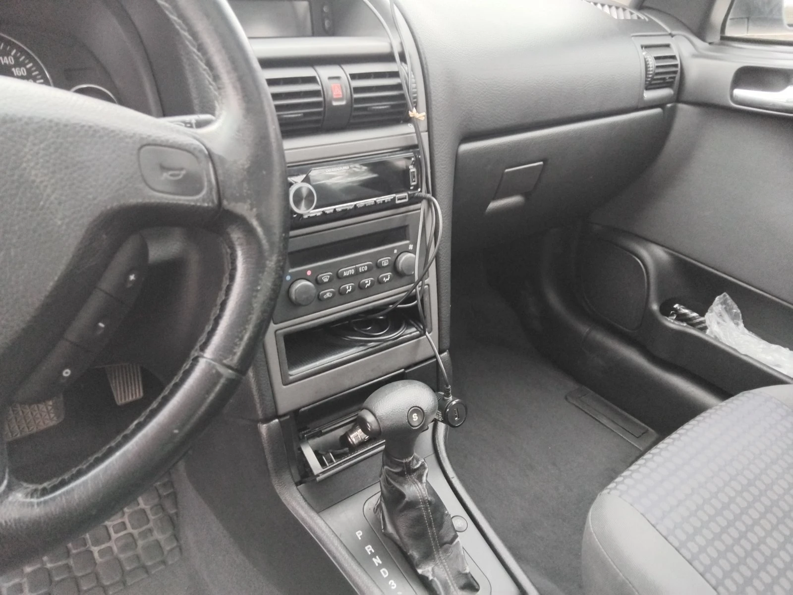 Opel Astra, снимка 6 - Автомобили и джипове - 53951381