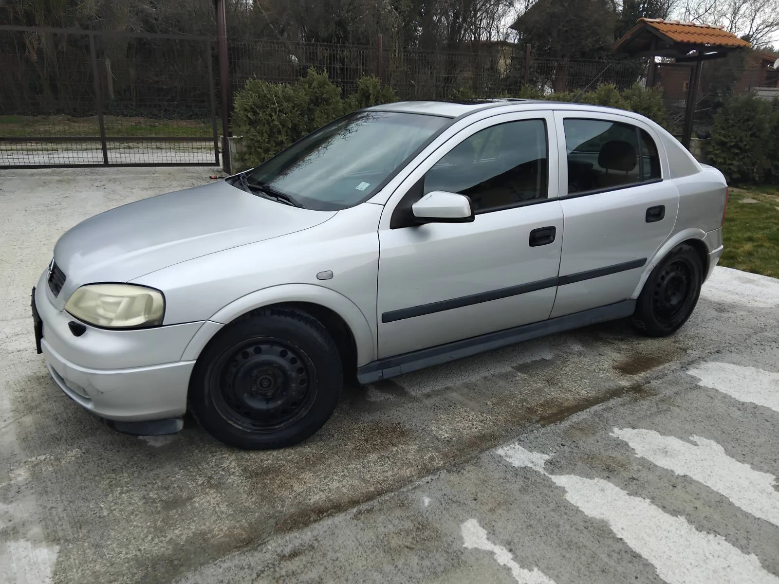 Opel Astra, снимка 2 - Автомобили и джипове - 53951381