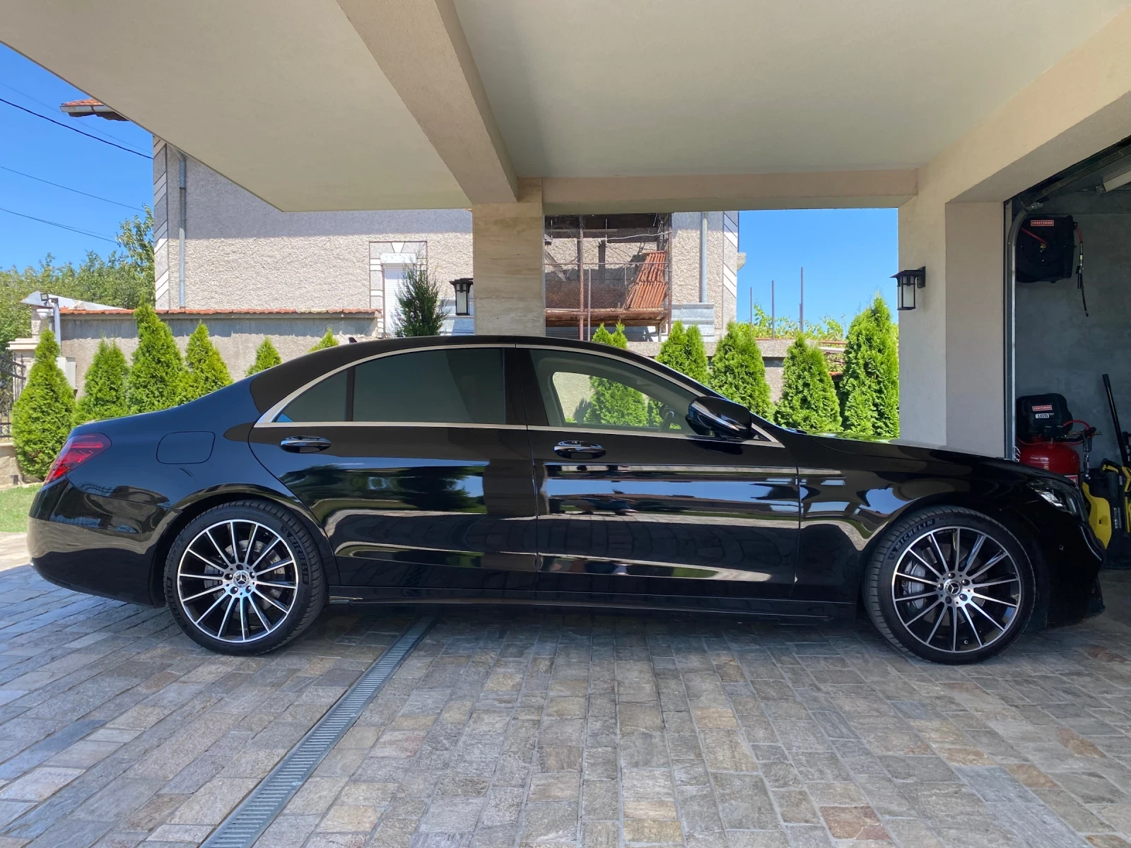Mercedes-Benz S 400 D-Long-AMG-Designo-Massage-4M-Burmaster-3TV, снимка 2 - Автомобили и джипове - 54044191