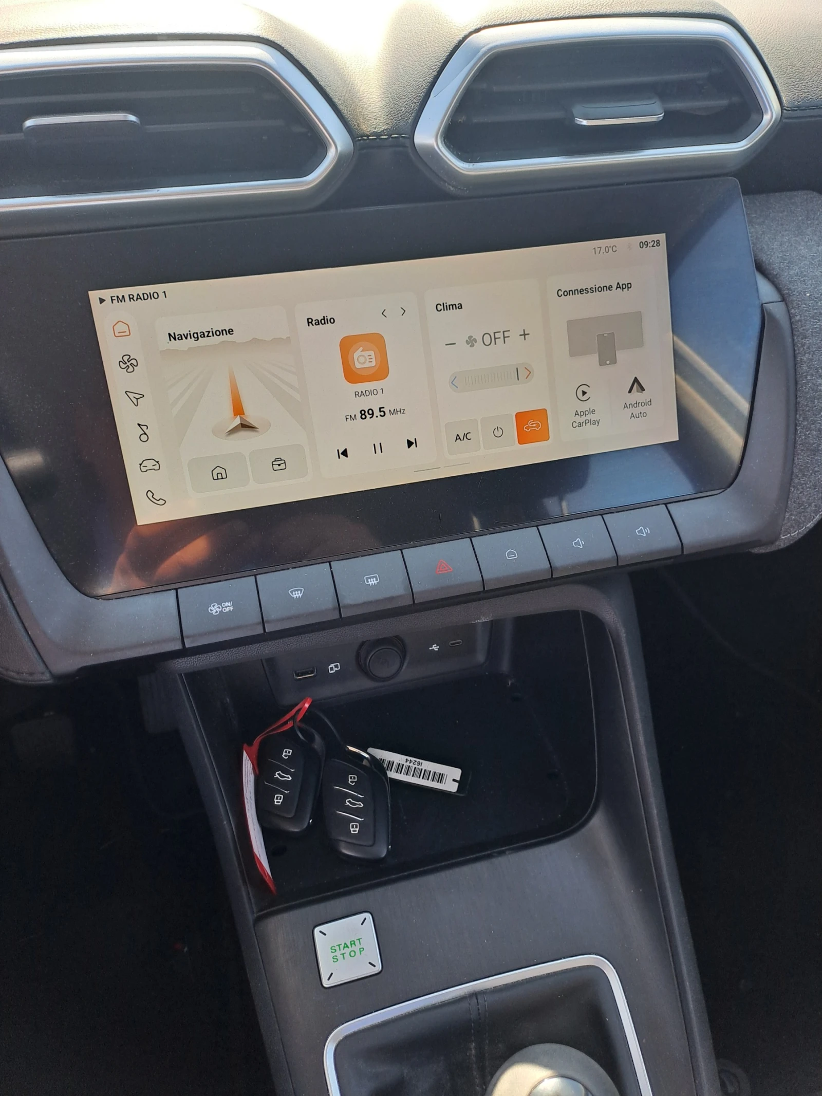 Mg Zs 1.5i 5700kм , снимка 11 - Автомобили и джипове - 54066128