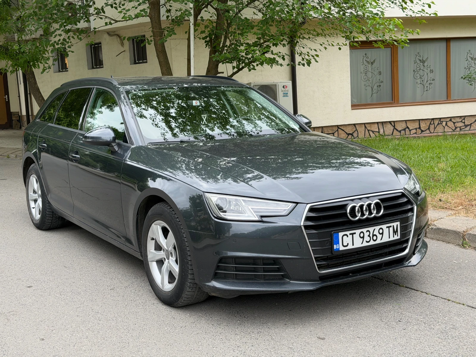 Audi A4 40G-tron, снимка 14 - Автомобили и джипове - 54634465