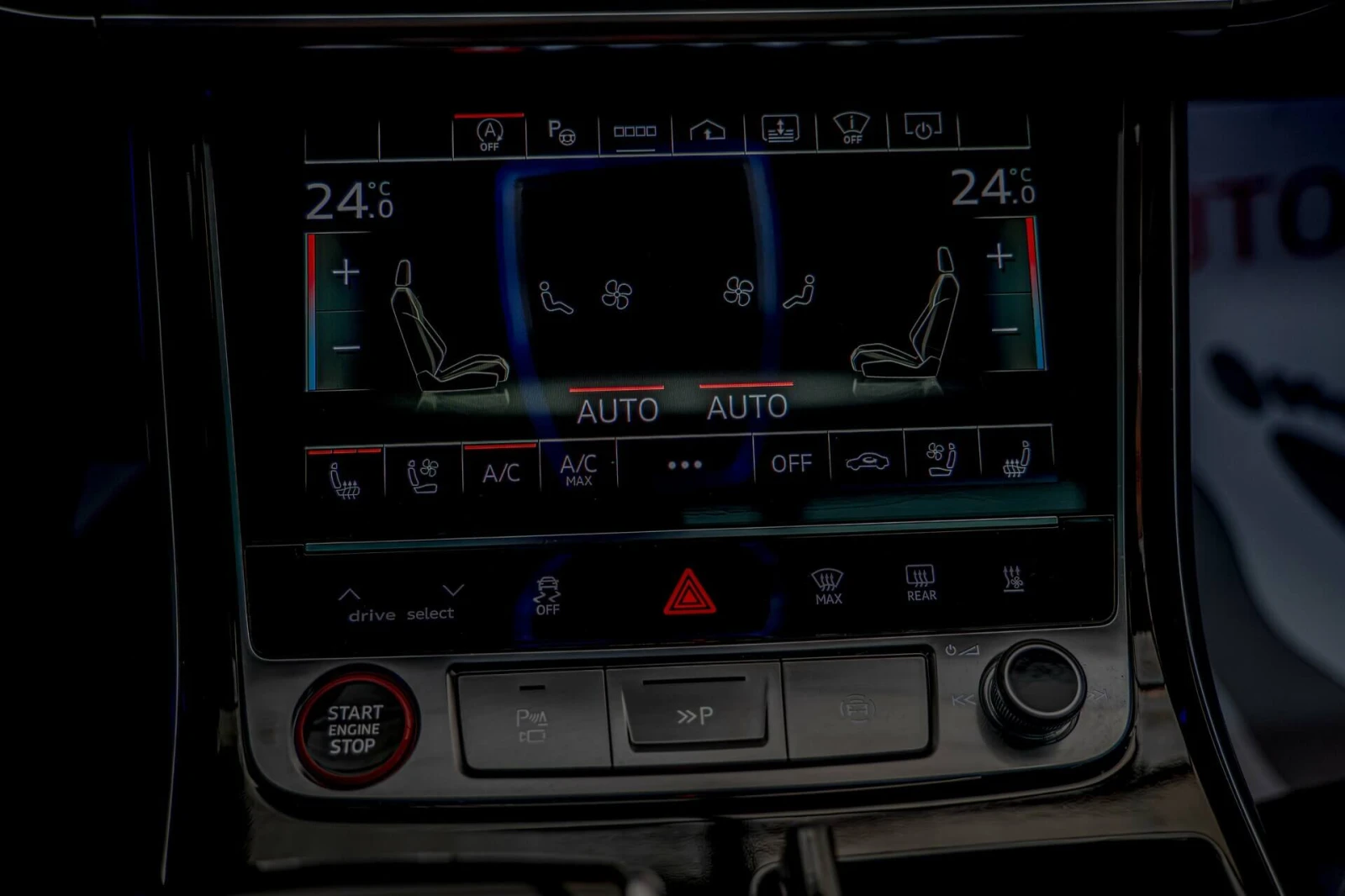 Audi S8 4.0TFSI/Bang&Olufsen/Обдухване/Камера360/HuD/Laser, снимка 11 - Автомобили и джипове - 54758340