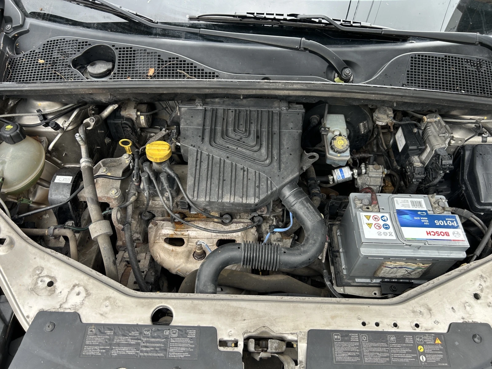 Dacia Lodgy 1.6-Газ/Бензин, снимка 15 - Автомобили и джипове - 54931258