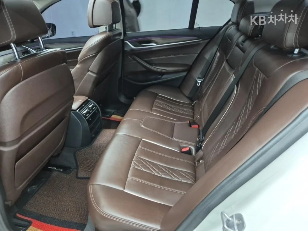 BMW 530 LUXURY PLUS* OBDUX* PODGREV* 123000km!!!, снимка 15 - Автомобили и джипове - 54957193