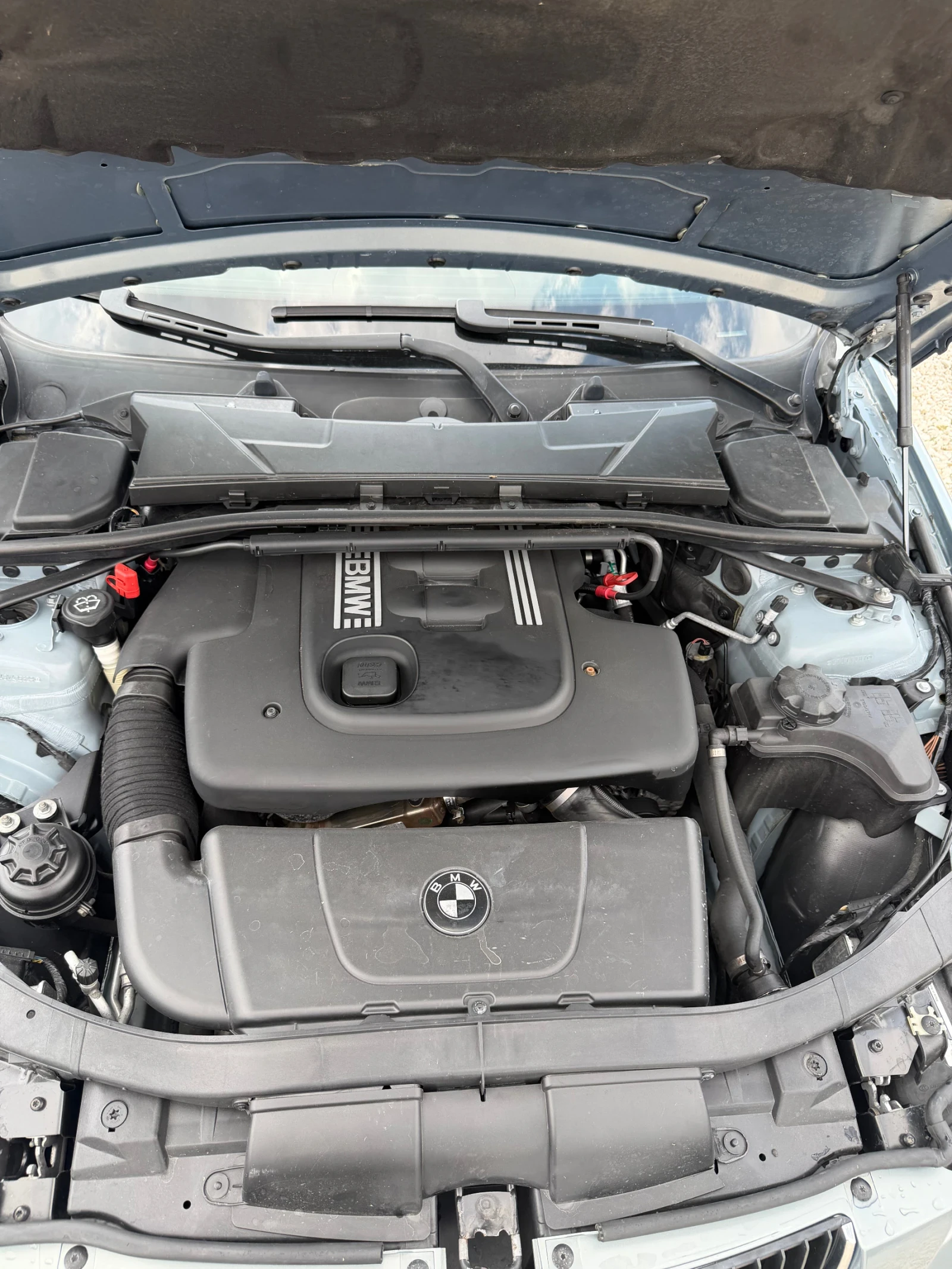 BMW 320 2.0D, снимка 14 - Автомобили и джипове - 55060527